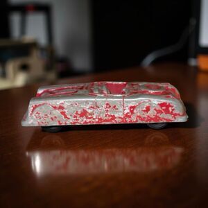 Vintage 1950s Diecast MIDGETOY Red Toy Car. Made in Rockford USA